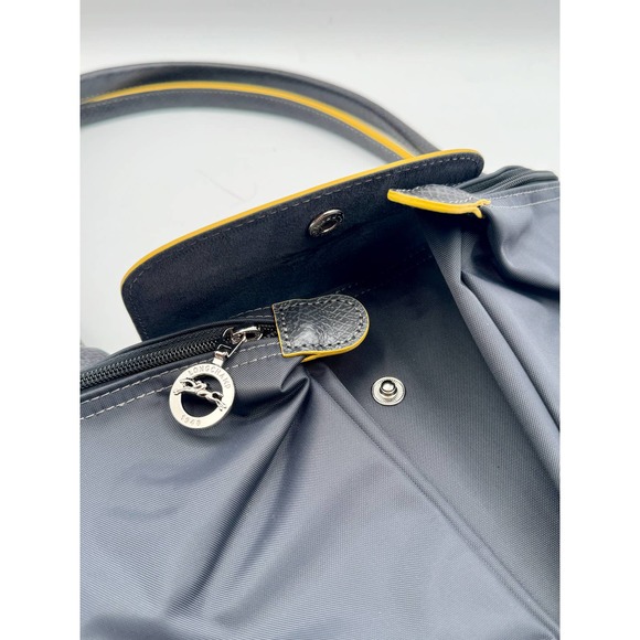 🔥Sold 🔥 Le Pliage L (Grey and Yellow) Nylon Shoulder bag (NWOT) - Picture 5 of 11